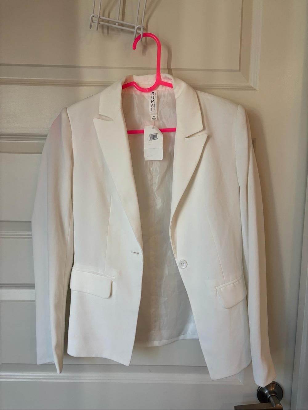 Mural White Single-Button Tailored Blazer